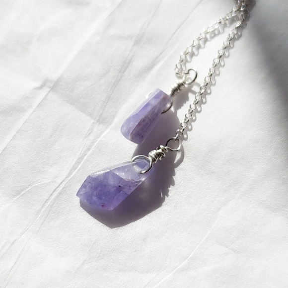 Natural tanzanite & sterling silver threader earrings - Picture 6 of 11